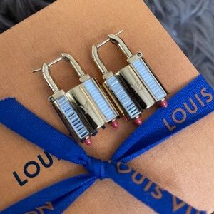 Louis vuitton earrings M62816